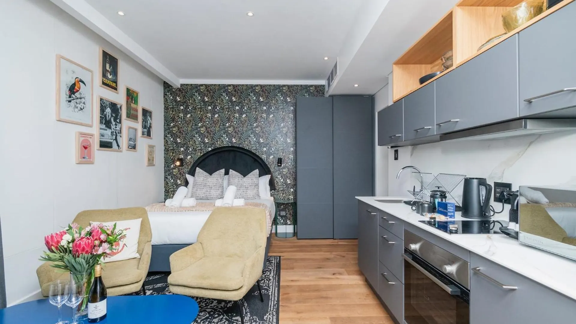 Chic Studio Retreat At The Barracks On Bree Street Cape Town Apartment
