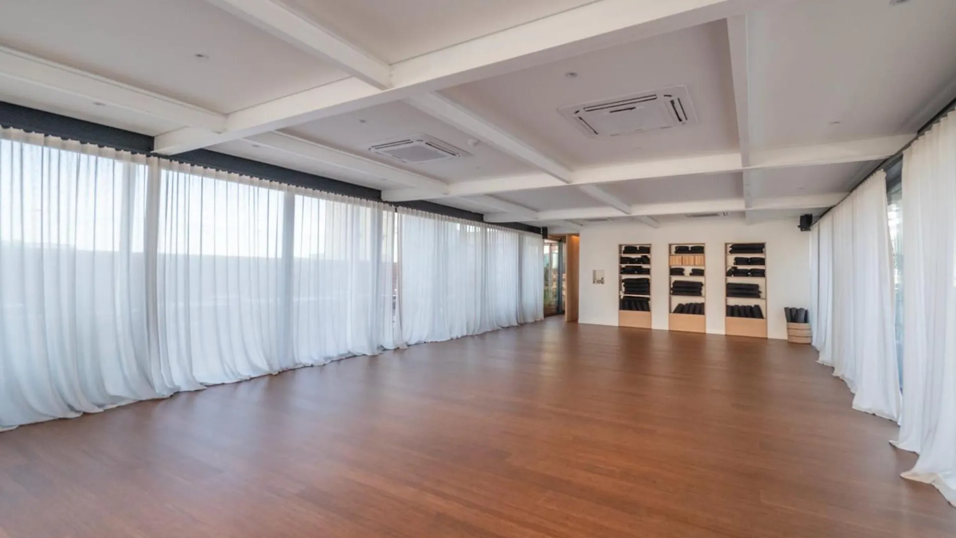 Chic Studio Retreat At The Barracks On Bree Street Cape Town