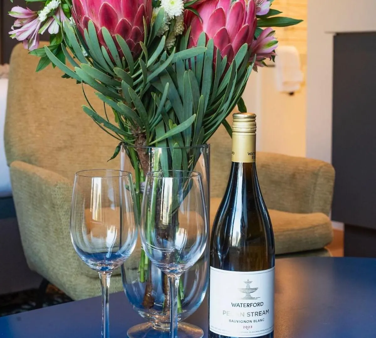 Chic Studio Retreat At The Barracks On Bree Street Cape Town Apartment